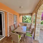 Apartamento Luka *