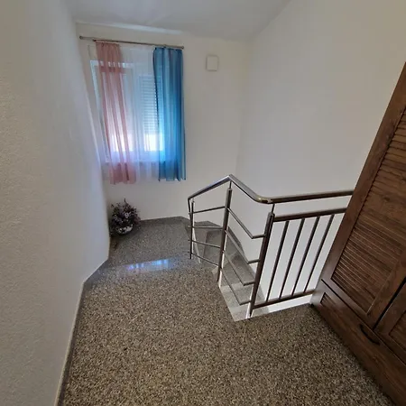 Apartment Luka *