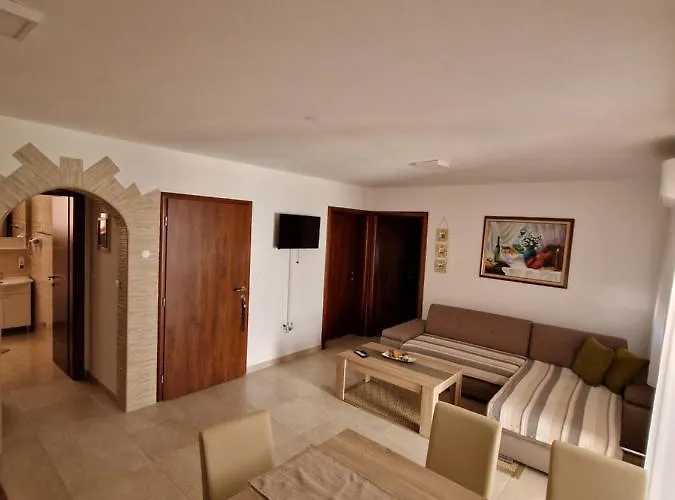 Luka 아파트 바르바리가